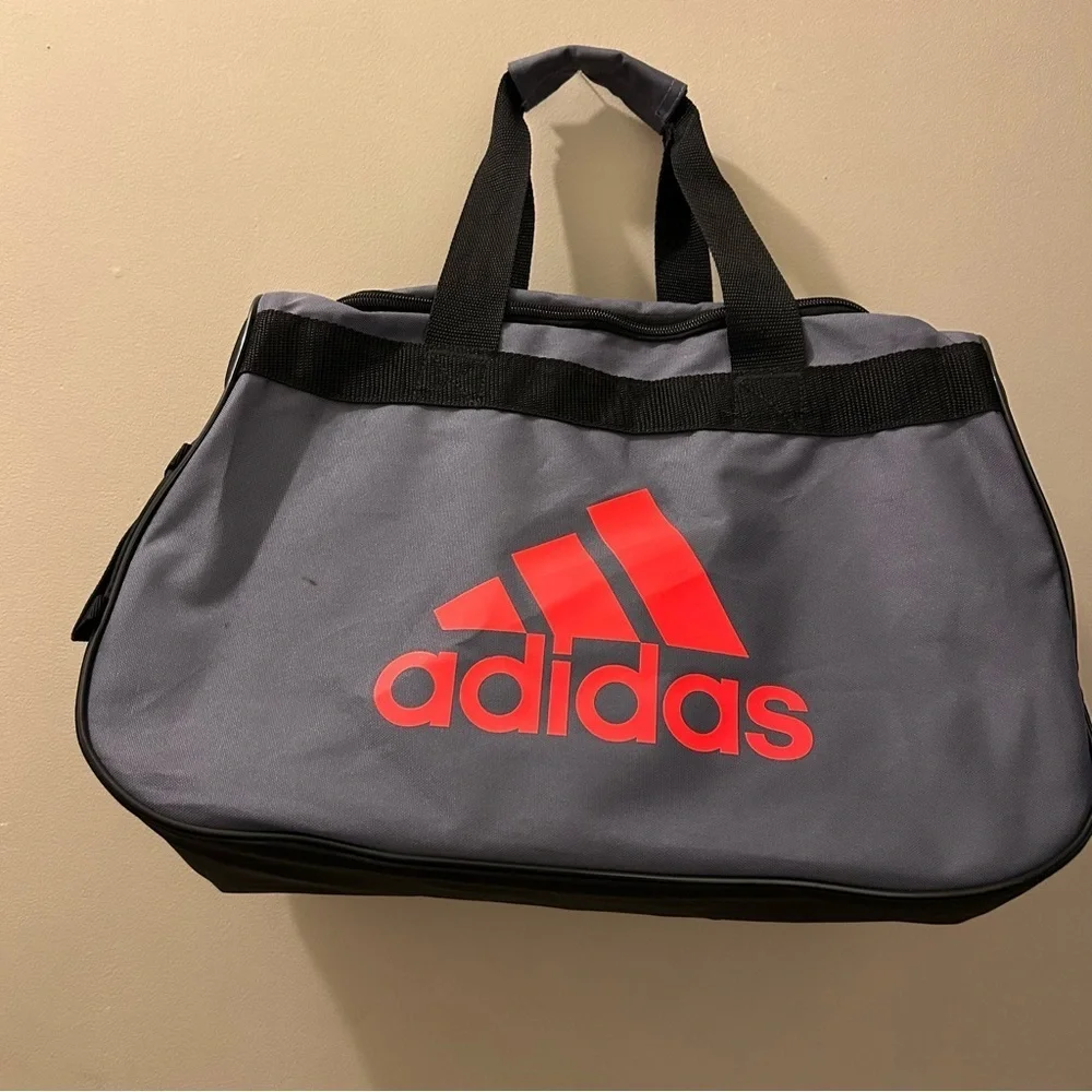 Adidas NWOT Diablo Small Duffel Bag Gray Red Logo Gym Sports Travel Sports